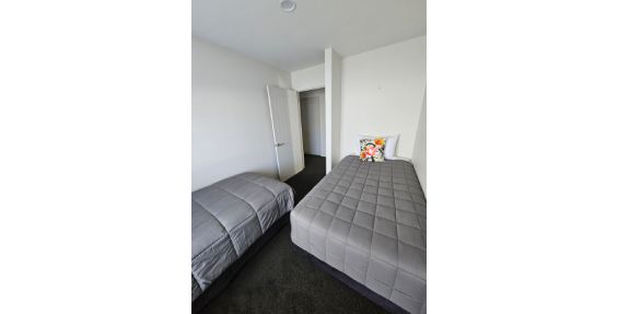 Luxury 3-Bedroom House bedroom #2